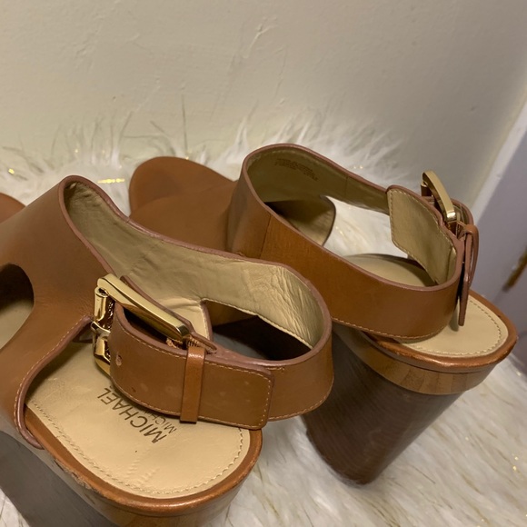 Michael Kors tan brown wedges shoes size 8.5M - Picture 12 of 14
